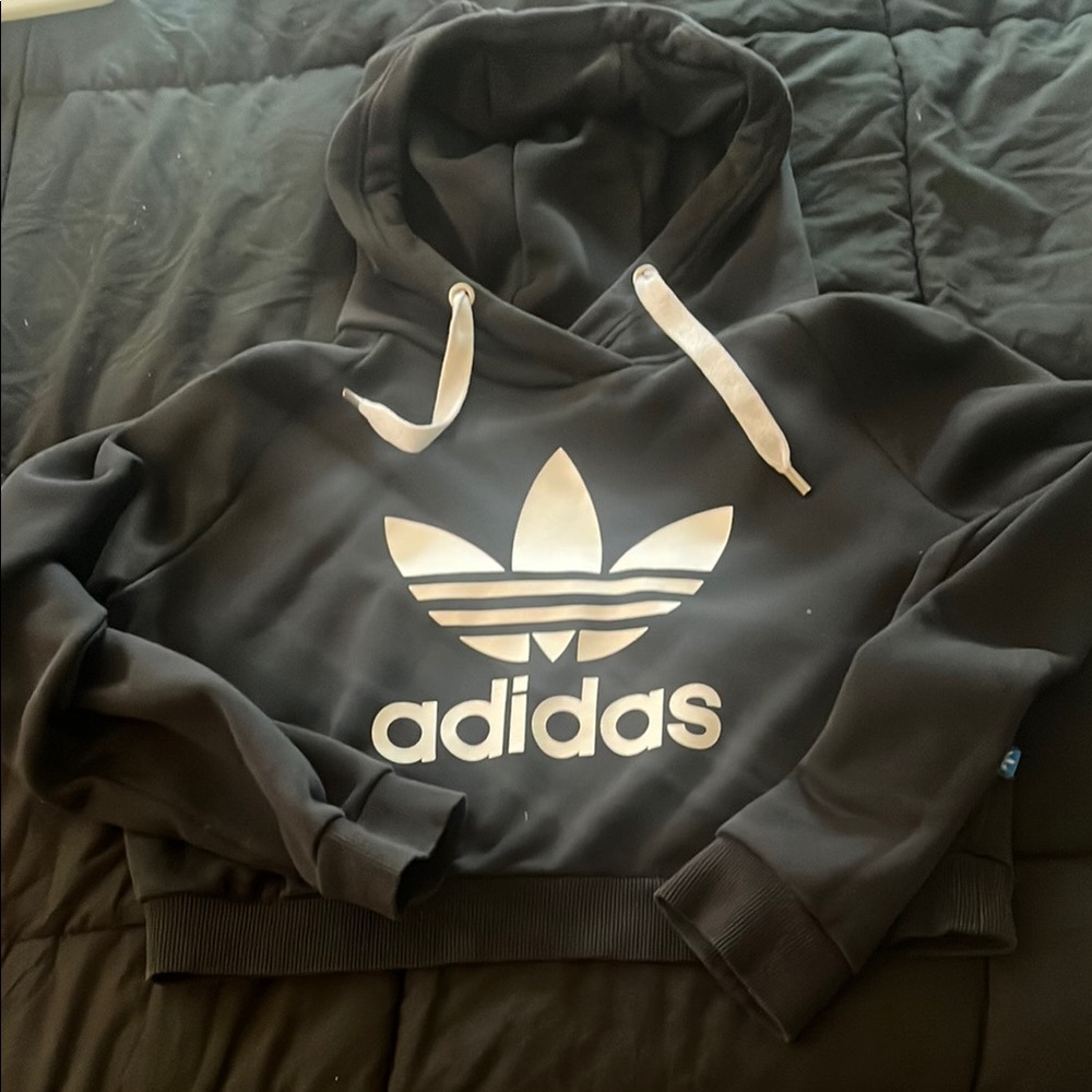 Women’s ADIDAS cropped sweatshirt